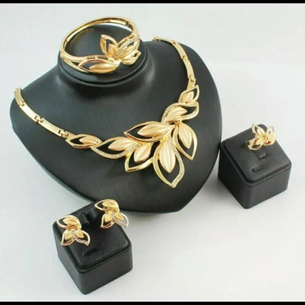 18K Gold Plated Crystal Leaves Necklace Wedding Party Jewelry Set